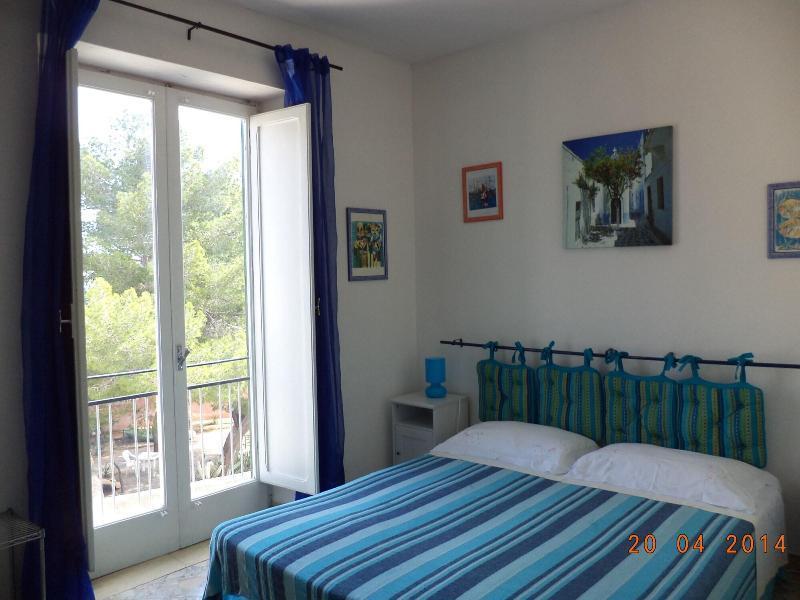 サンタ・フラーヴィア La Caletta Bed & Breakfast エクステリア 写真