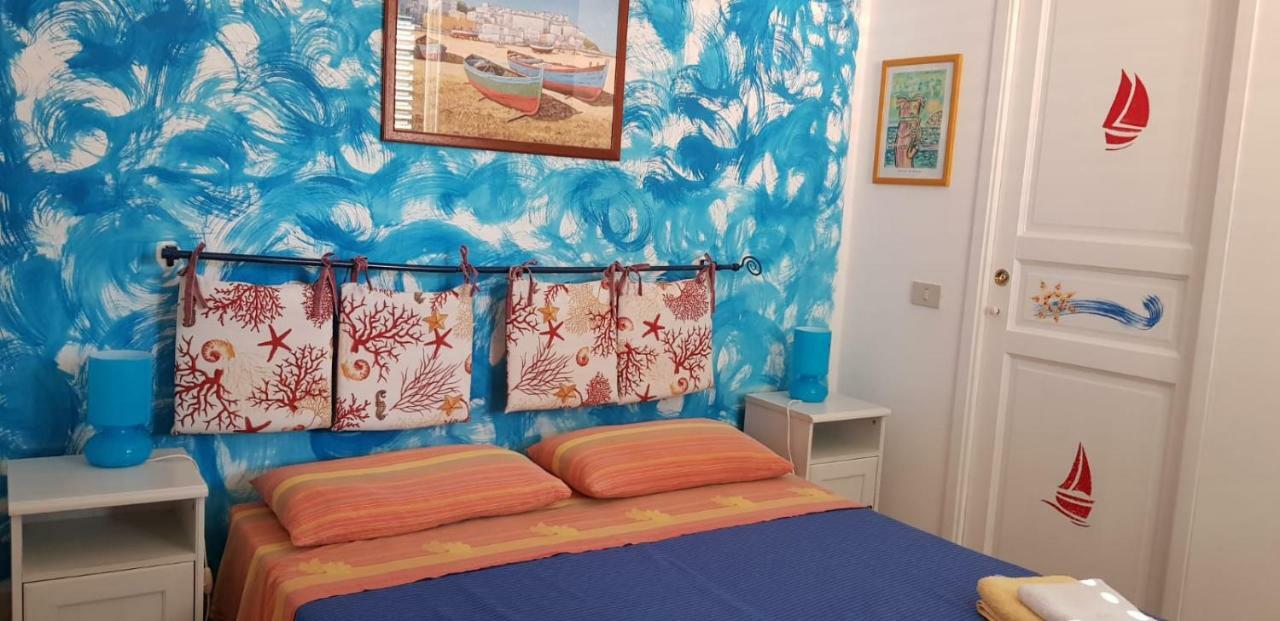 サンタ・フラーヴィア La Caletta Bed & Breakfast エクステリア 写真