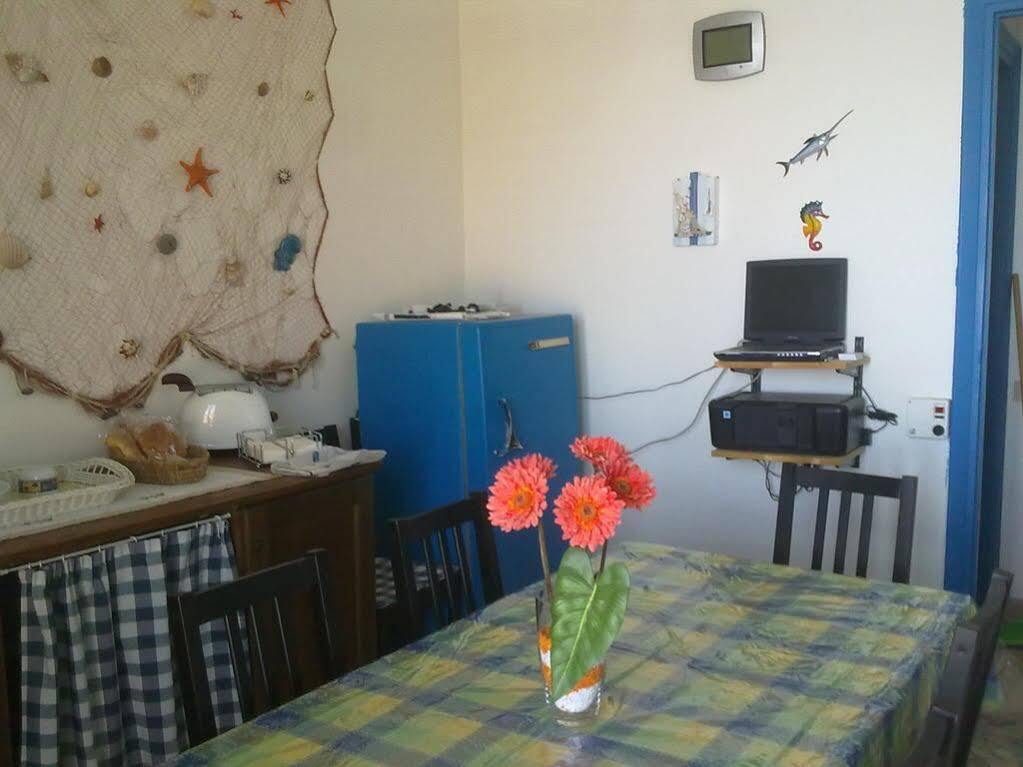 サンタ・フラーヴィア La Caletta Bed & Breakfast エクステリア 写真